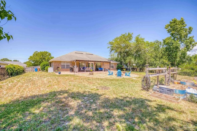 view of yard with a patio