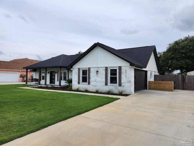 view of front of property with a front lawn and a porch