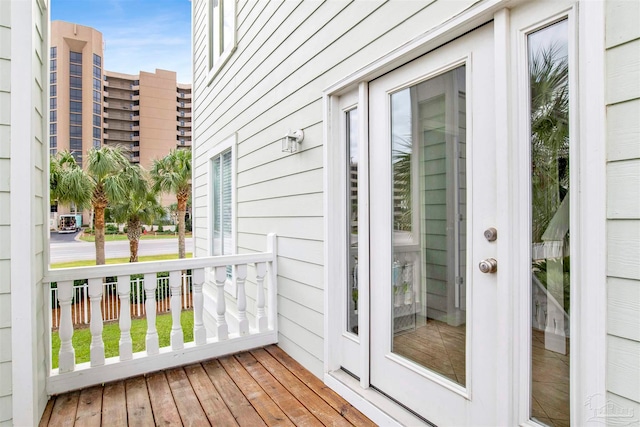 balcony featuring covered porch