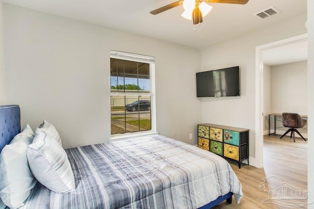 206 N G St, Pensacola, FL 32502 - bedroom featuring wood finished floors and ceiling fan