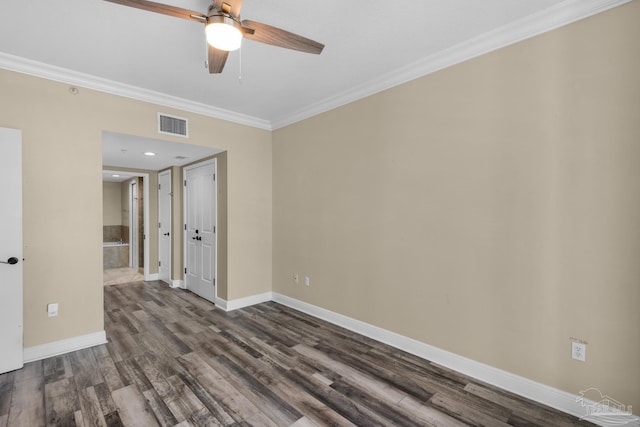 unfurnished room featuring ornamental molding, dark wood-type flooring, and ceiling fan