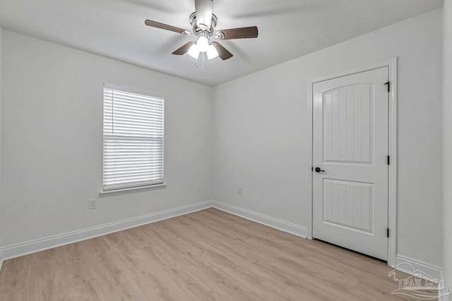 unfurnished room with light hardwood / wood-style floors and ceiling fan