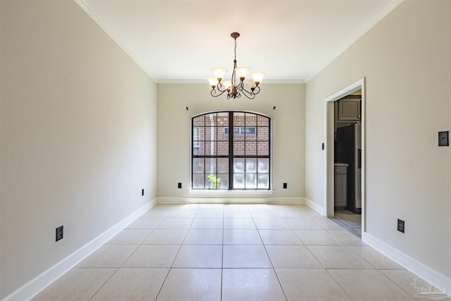 tiled empty room featuring ornamental molding and a notable chandelier