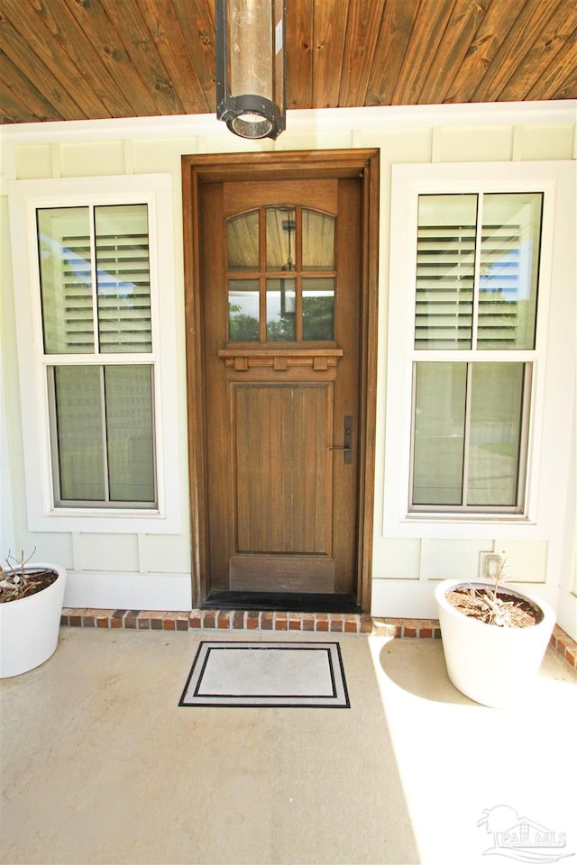 view of property entrance