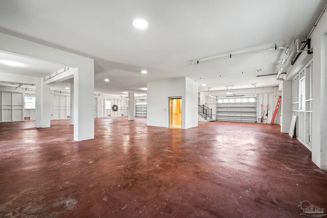 502 Deer Point Dr, Gulf Breeze, FL 32561 - garage featuring recessed lighting