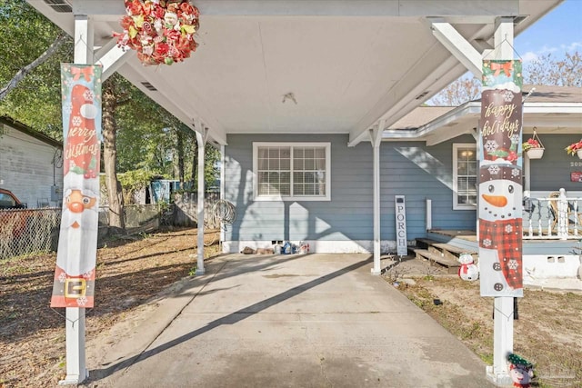 Listing photo 3 for 209 2nd St, Niceville FL 32578