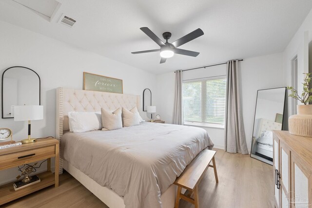 6216 Forest Pines Dr, Pensacola, FL 32526 - bedroom with light wood finished floors and a ceiling fan