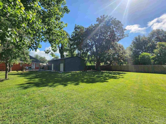 210 Mcrae St, Atmore, AL 36502 - view of yard