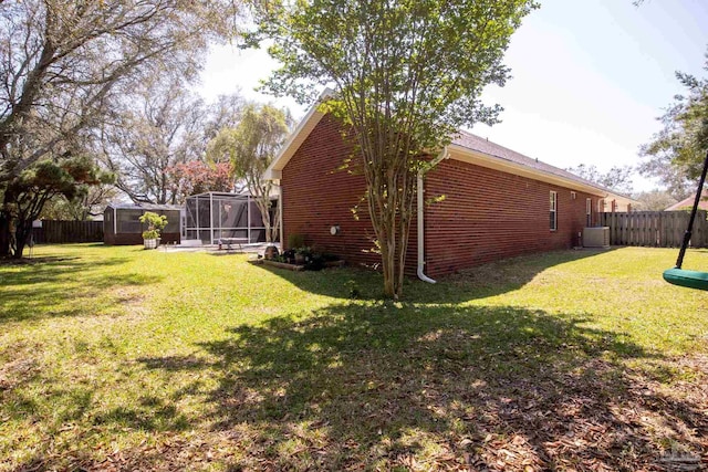 1126 Mary Kate Dr, Gulf Breeze, FL 32563 - view of yard featuring a fenced backyard