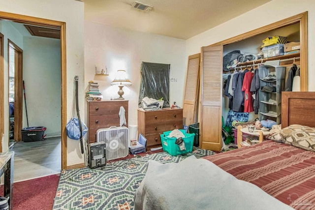 bedroom with a closet