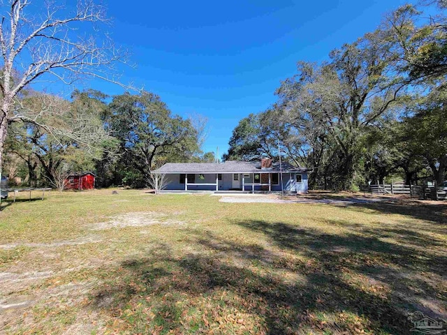 5927 Mitchell Ln, Pensacola, FL 32526 - view of yard with a patio area and fence