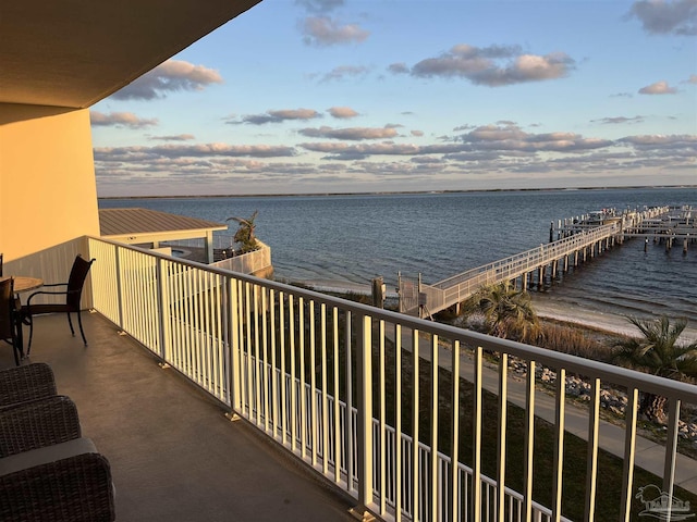 154 Ethel Wingate Dr Unit 210, Pensacola, FL 32507 - balcony featuring a water view