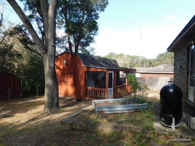 view of outbuilding