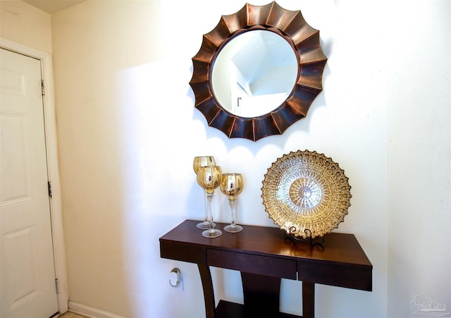 2191 Waltham St, Pensacola, FL 32505 - detailed view of baseboards