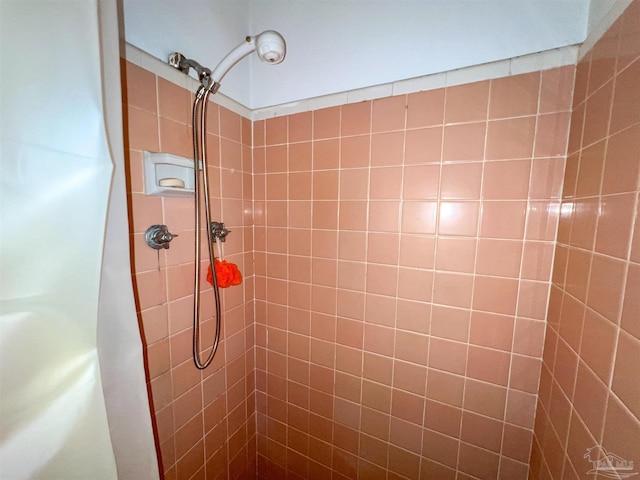 5457 Byrom St, Milton, FL 32570 - full bath with tiled shower