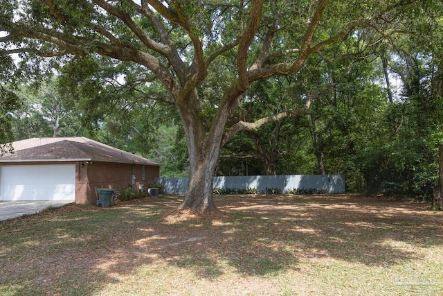 view of yard featuring fence