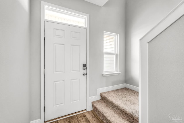 6004 Royal Port Ct, Pensacola, FL 32526 - entrance foyer with wood finished floors and baseboards