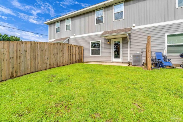 6004 Royal Port Ct, Pensacola, FL 32526 - rear view of property