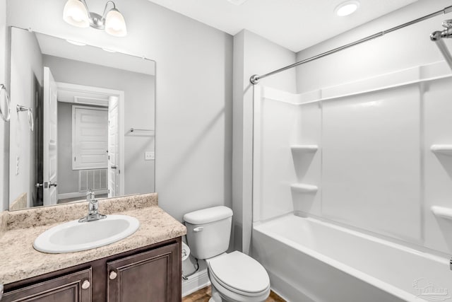 6004 Royal Port Ct, Pensacola, FL 32526 - bathroom with vanity and shower / bath combination