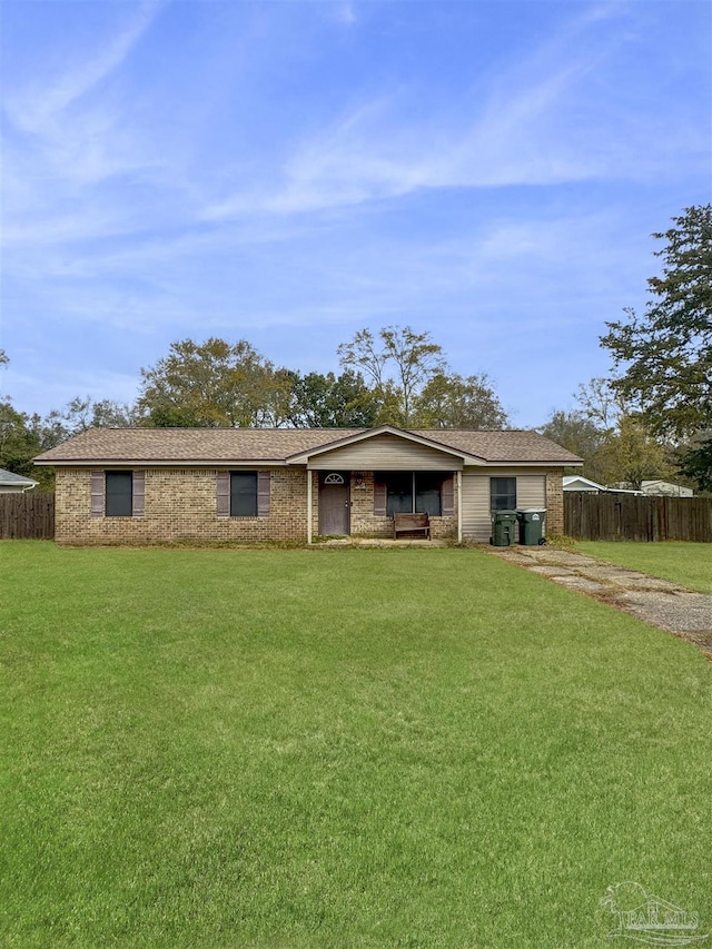 view of front of house with a front yard