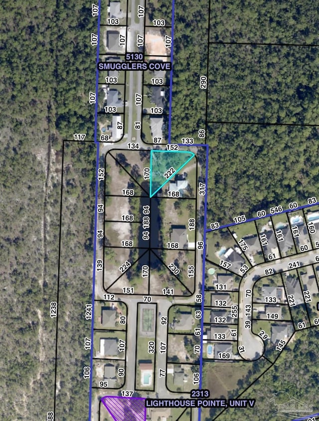 1733 E Smugglers Cove Dr, Gulf Breeze, FL 32563