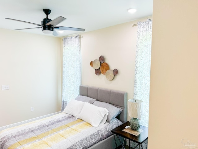 bedroom featuring ceiling fan