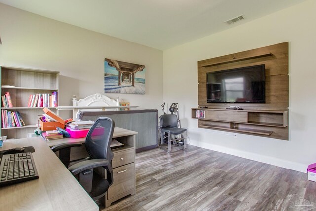 431 Broadleaf Cir, Cantonment, FL 32533 - home office with wood finished floors and baseboards