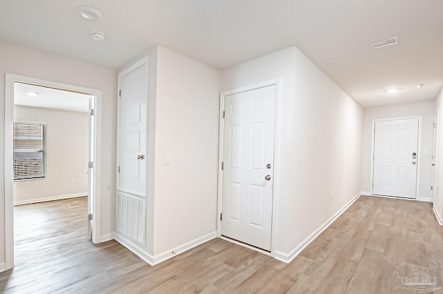 7581 Steeplechase Blvd, Pensacola, FL 32526 - hall with light wood-style floors