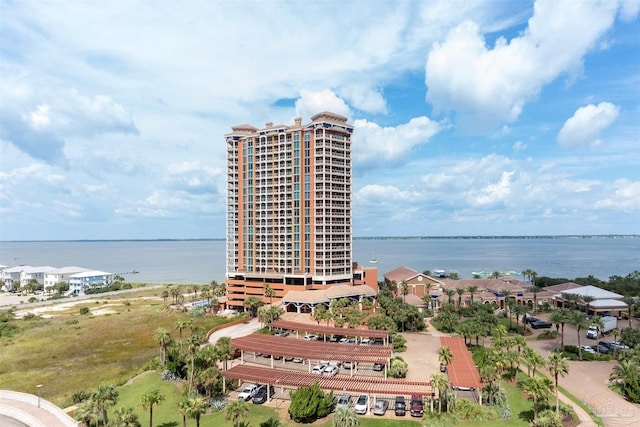 bird's eye view featuring a water view