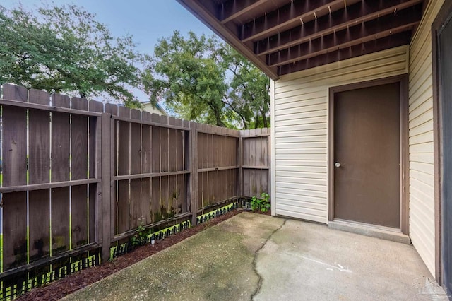 2201 Scenic Hwy Unit M1, Pensacola, FL 32503 - view of patio featuring fence