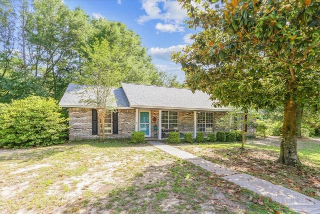 5471 Shamrock St, Milton, FL 32570 - ranch-style home featuring brick siding