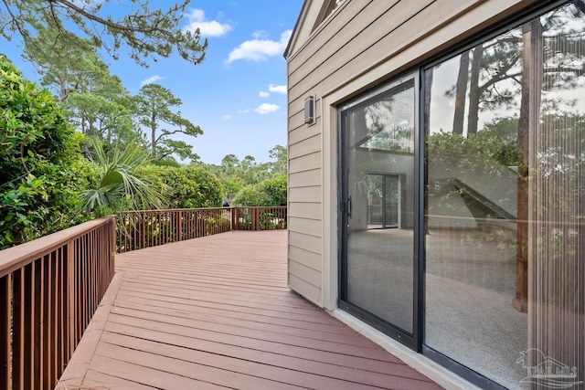 1567 Whisper Bay Blvd, Gulf Breeze, FL 32563 - view of wooden deck