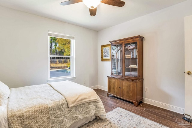 bedroom featuring ceiling fan