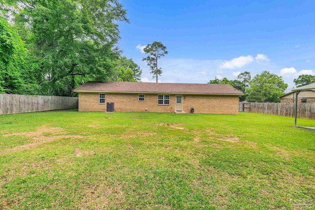 106 W Meadow Dr, Atmore, AL 36502 - view of rear view of property