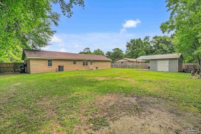 106 W Meadow Dr, Atmore, AL 36502 - view of yard featuring cooling unit