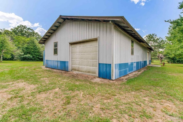 8206 Chumuckla Hwy, Pace, FL 32571 - detached garage with driveway