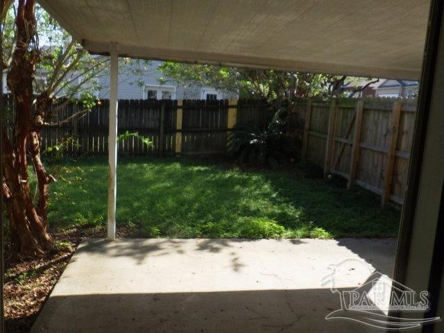 view of yard with a patio area