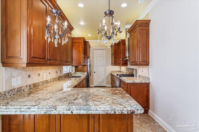 kitchen with stainless steel appliances, tasteful backsplash, a sink, and ornamental molding