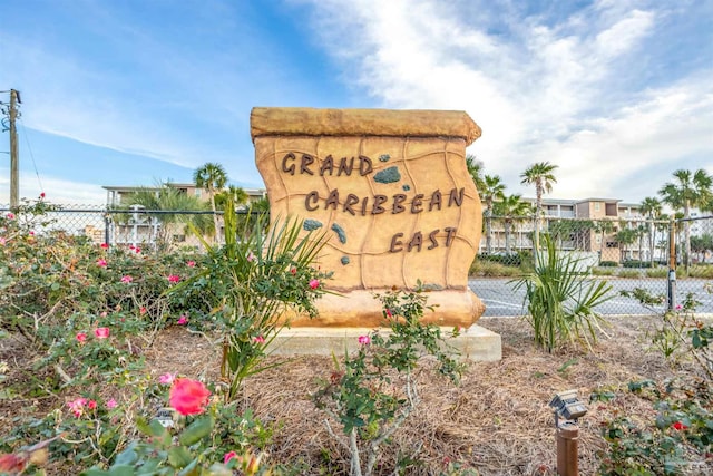 view of community / neighborhood sign