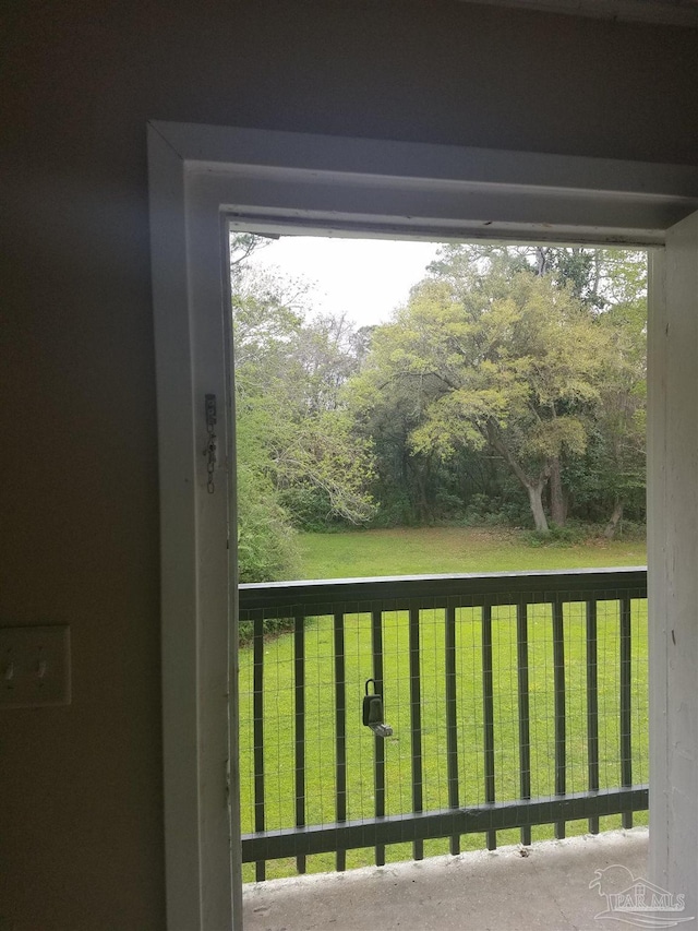 729 Lownde Ave, Pensacola, FL 32507 - view of doorway