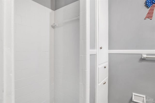 6790 Data St, Pensacola, FL 32504 - bathroom with tiled shower