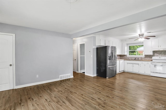 6790 Data St, Pensacola, FL 32504 - kitchen featuring white appliances, light countertops, wood finished floors, and ceiling fan