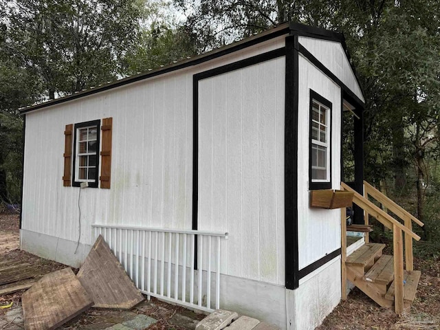 view of outbuilding