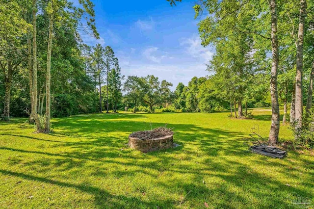 6552 Emerald Forest Dr, Milton, FL 32570 - view of green lawn