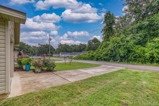 3963 Edgefield St, Pace, FL 32571 - view of green lawn