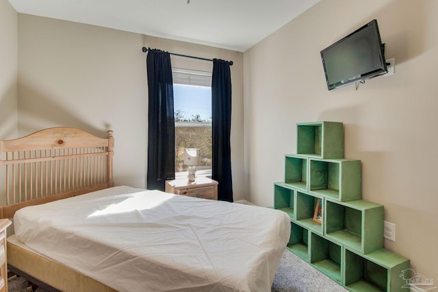 bedroom with carpet flooring