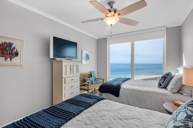 bedroom with crown molding and ceiling fan