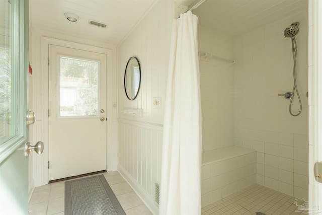 1207 Ariola Dr, Pensacola Beach, FL 32561 - entryway featuring light tile patterned floors