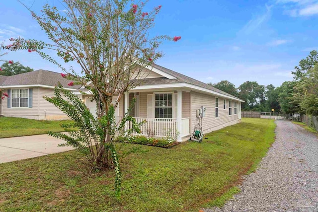 view of front of home with a front yard