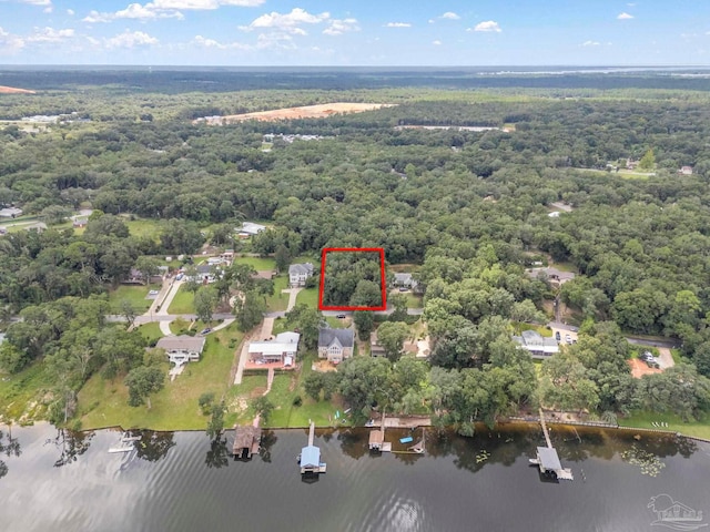 Listing photo 3 for 17 Lakeside Dr, Milton FL 32583